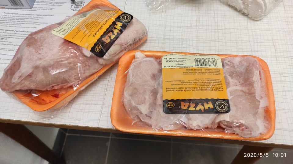 1.Predaj hlbokozmrazených potravín s poškodeným obalom.