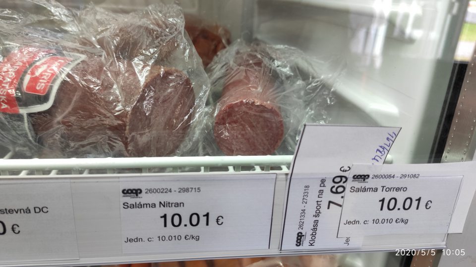 2. Predaj mäsových výrobkov s nedostatočným označením.