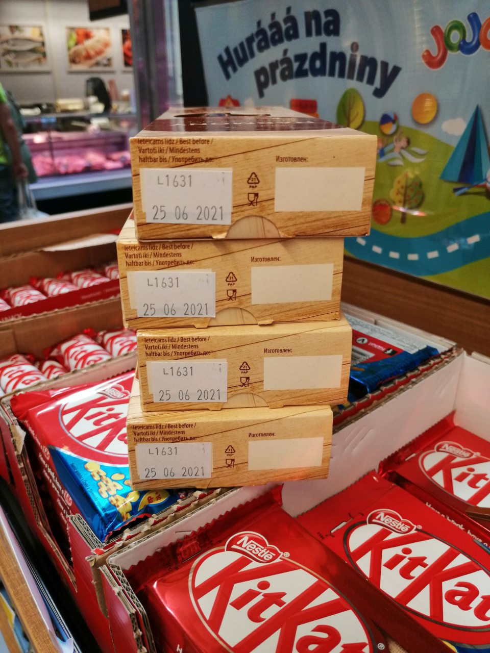 Výrobky ponúkané na predaj po uplynutí dátumu minimálnej trvanlivosti.