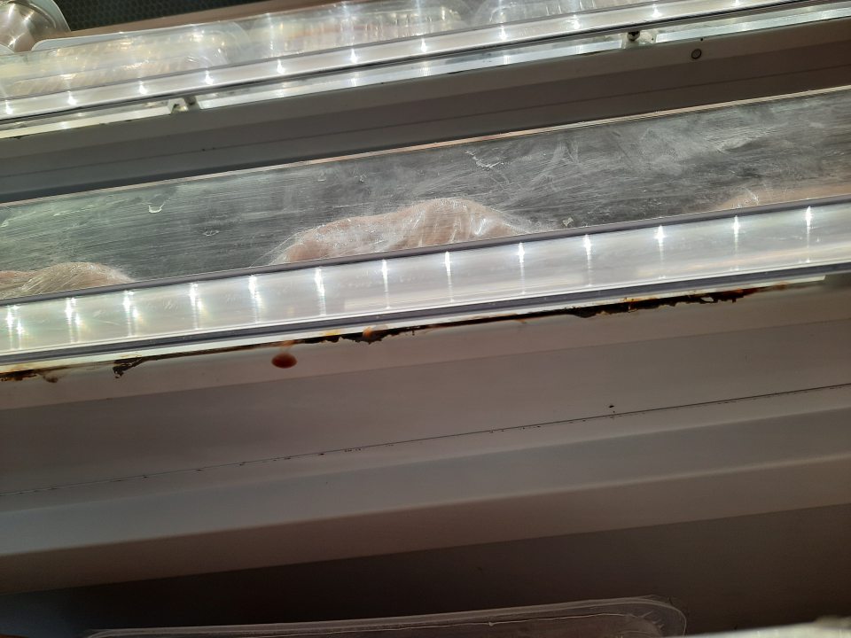 Korózia v chladiacich vitrínach