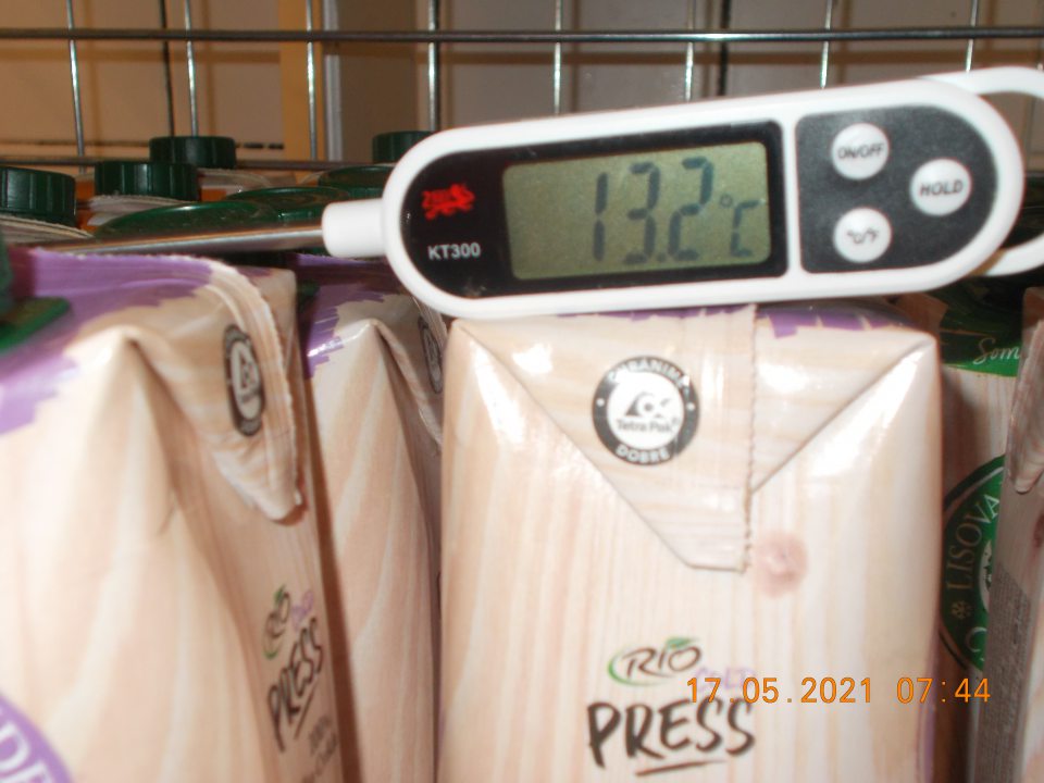 Nedodržané teploty pri skladovaní výrobkov.