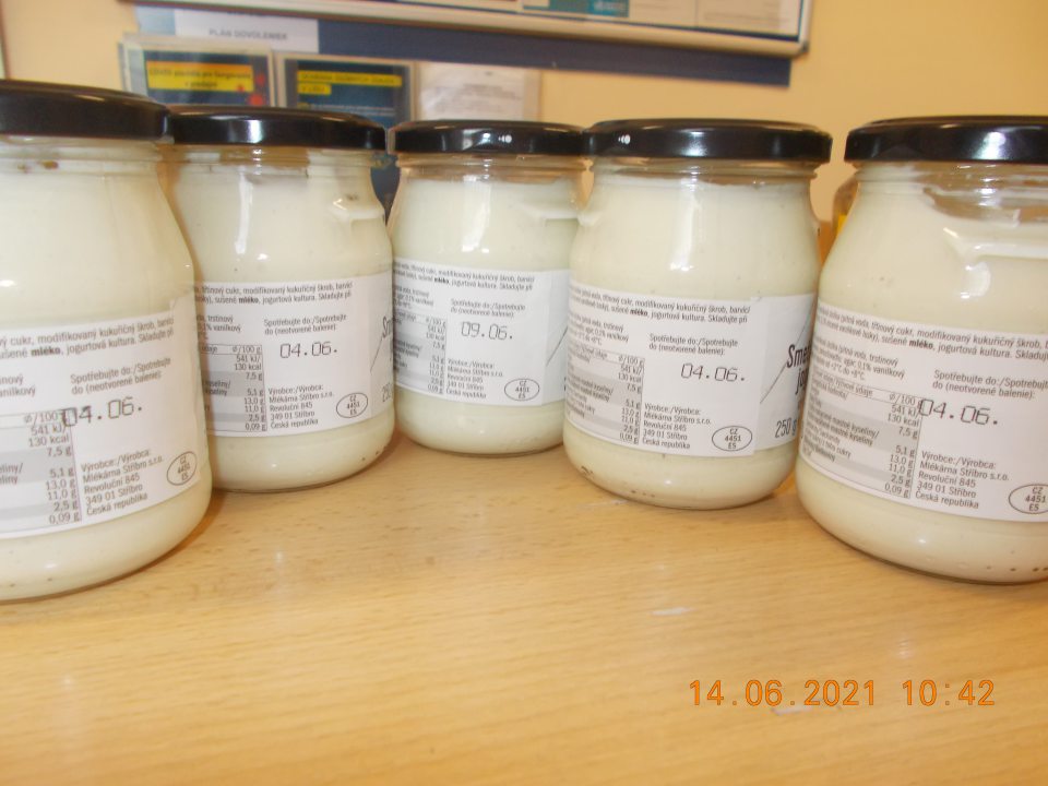 Tovaru po uplynutí dátumu spotreby.