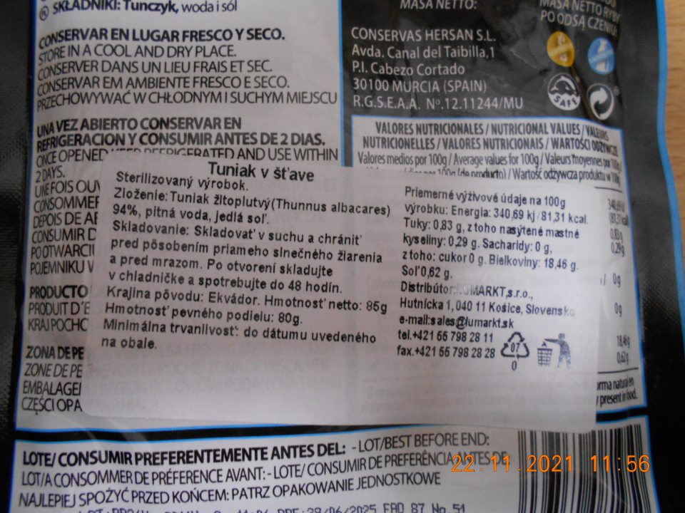 ) Zistené uvádzanie do obehu dvoch druhov potravinárskych výrobkov, u ktorých v ich zložení chýbala zvýraznená zložka, spôsobujúca alergie alebo neznášanlivosť.