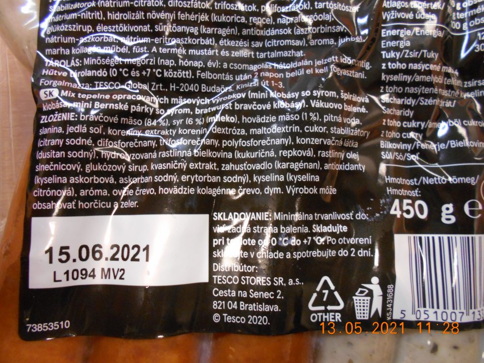 Zistené uvádzanie do obehu jedného druhu potravinárskeho výrobku (mäsového) , baleného po 4 druhy, u ktorých na etikete nebolo rozpísané zloženie jednotlivých druhov. 