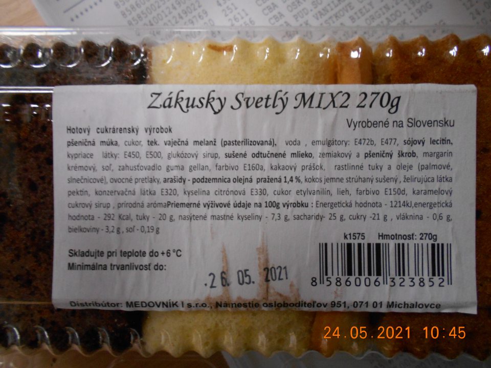  Zistené uvádzanie do obehu troch druhov cukrárskych výrobkov, balených v jednom balení po viac druhov, u ktorých v ich zložení nebolo rozpísané zloženie jednotlivých druhov.
