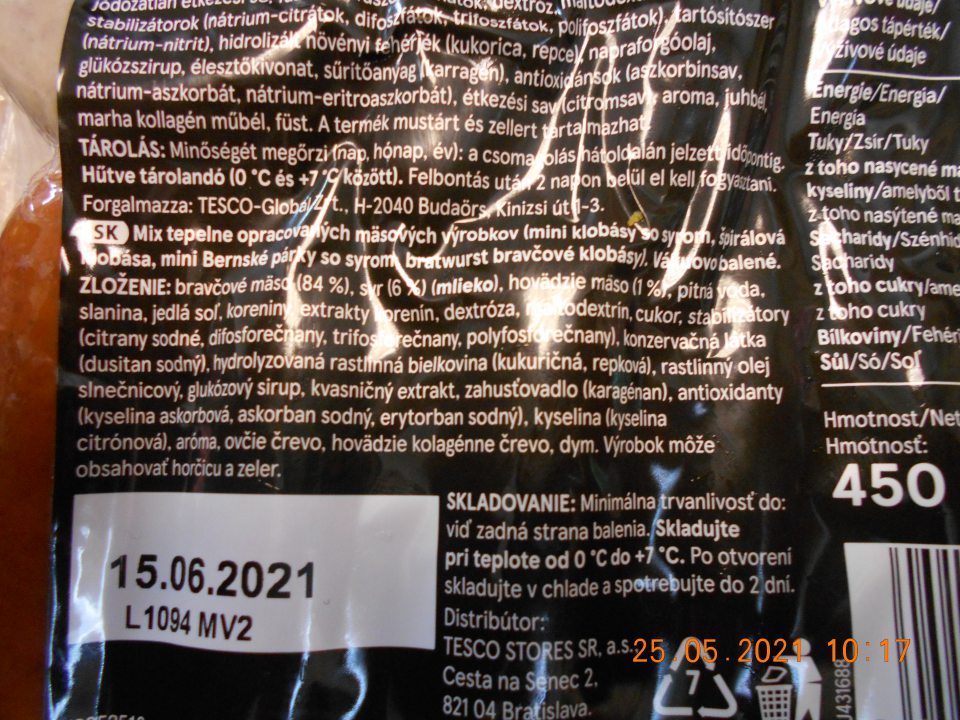 Zistené uvádzanie do obehu jedného druhu výrobku, predávaného v originálniom balení so štzrmi rôznymi druhmi mäsových výrobkov, pričom v označení ich zloženia neboli rozpísané jednotlivé druhy.