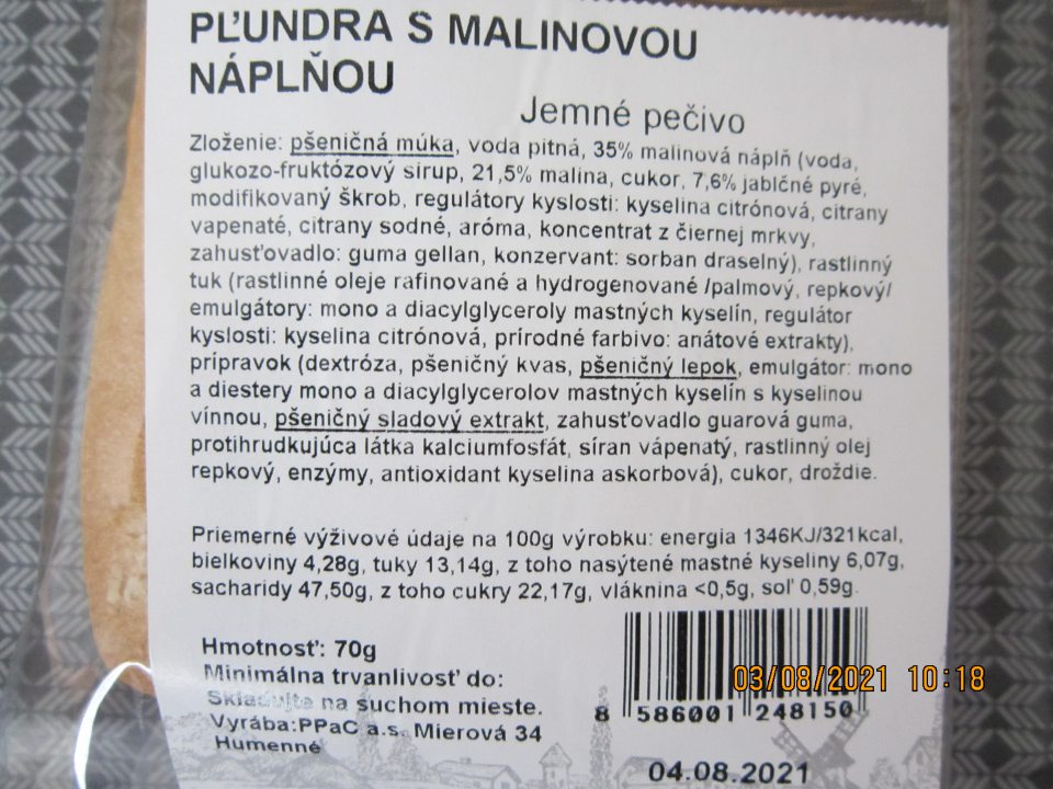 Nedostatok v označení výrobku: Pľundra s malinovou náplňou, jemné pečivo, 70g - v  zozname zložiek nie je zdôraznená zložka „pšeničný kvas“ obsahujúca alergén glutén.
