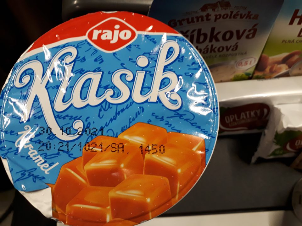 umiestňovanie na trh jedného druhu výrobku- mliečny výrobok po uplynutí dátumu spotreby