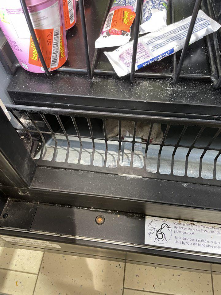 znečistené lišty v chaldiacich zariadeniach