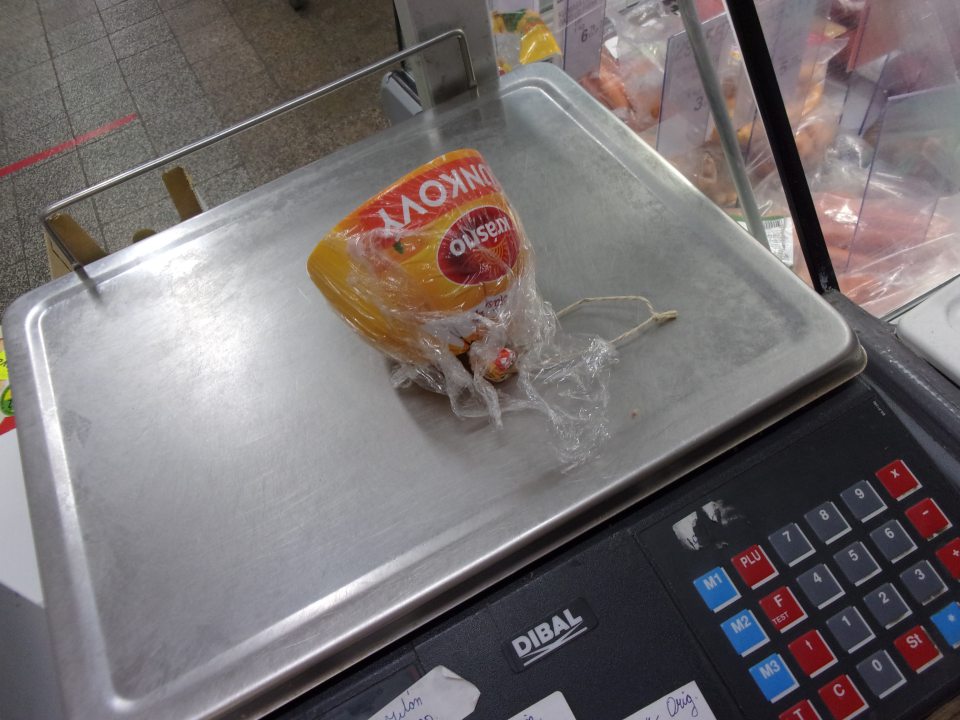 Nedostatočná evidencia otvárania mäsových výrobkov.