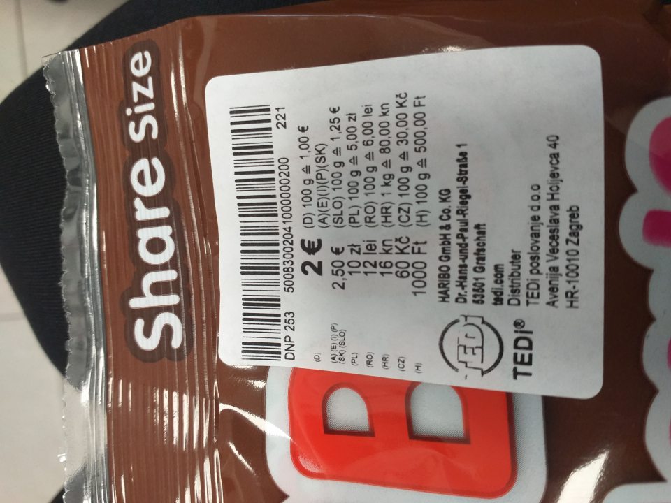 Predaj 1 druhu tovaru neoznačeného v kodifikovanej podobe štátneho jazyka.