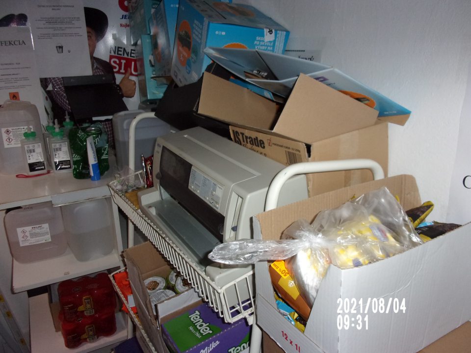 prevádzkareň nemá vyhradené miesto na potraviny vyradené z trhu 