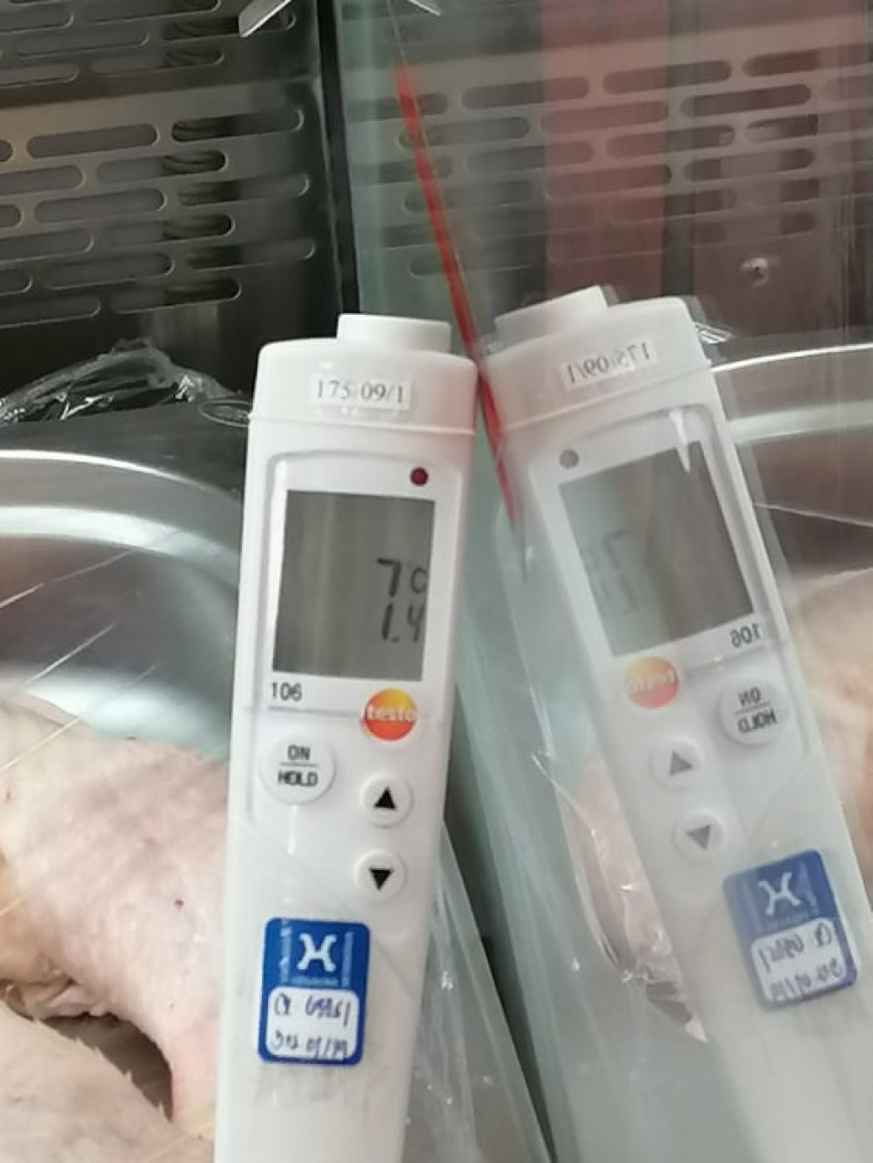 Uvádzanie chladeného hydinového mäsa pri nevyhovujúcej teplote