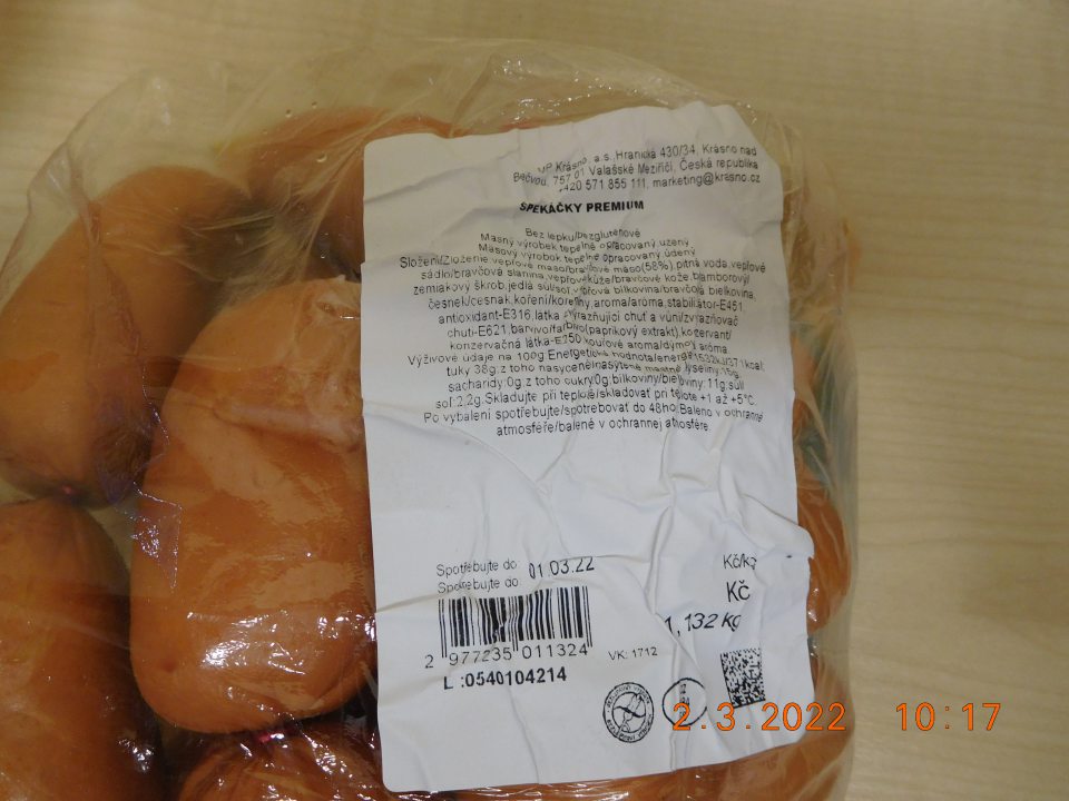 Predaj mäsových výrobkov po uplynutom dátume spotreby.