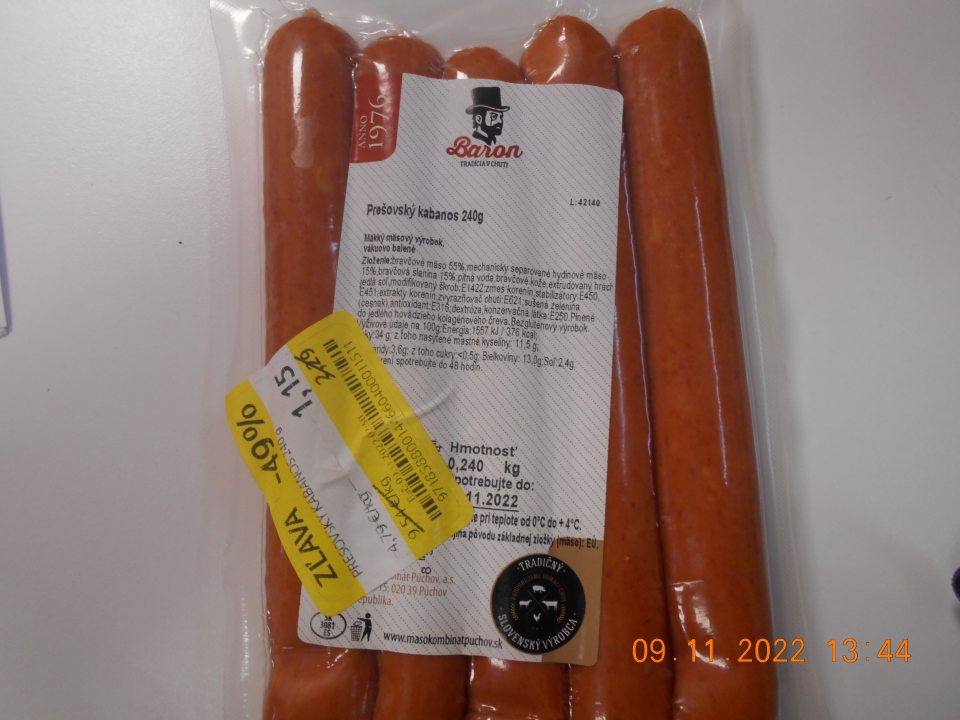  Prekrytý údaj o výrobcovi zľavovou dolepkou. 