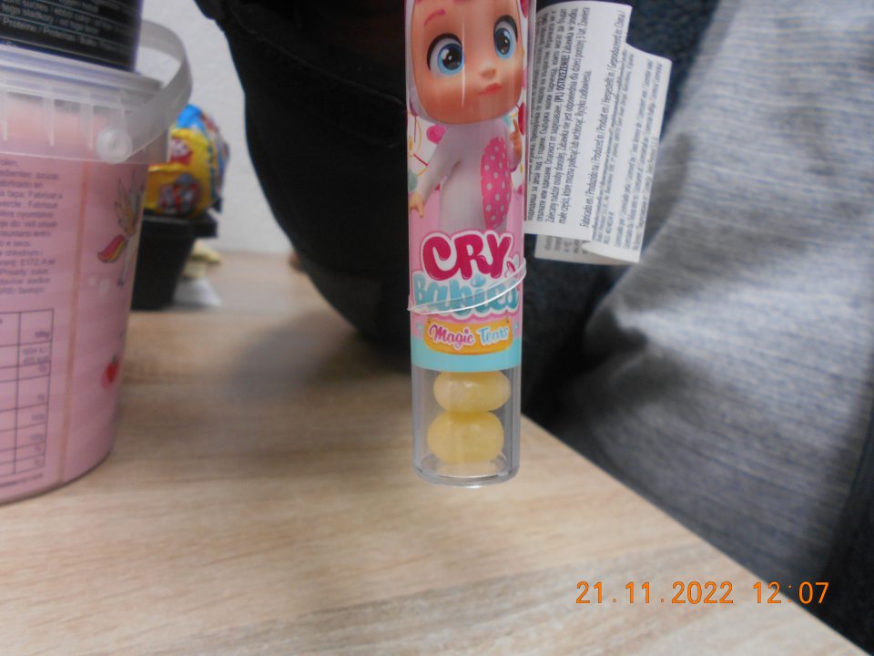  Chýbajúce akékoľvek údaje v štátnom jazyku.