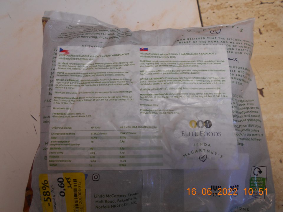  	Ponúkanie na predaj jedného druhu mrazeného vegánskeho výrobku, nesprávne označeného, u ktorého názov poskytuje informáciu, že sa jedná o výrobok z mäsa. 