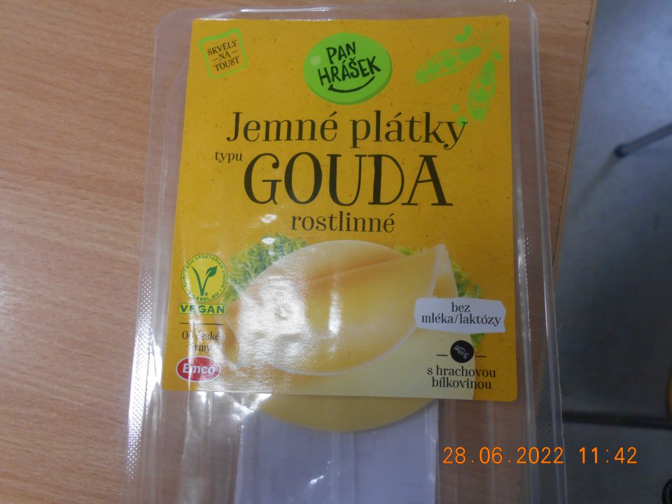 Zistené uvádzanie do obehu troch druhov potravinárskych výrobkov, uvádzajúcich spotrebiteľa do omylu z hľadiska ich charakteru.