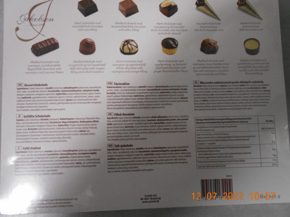  	U dvoch potravinarských výrobkov neboli uvedené povinné údaje v kodifikovanej podobe štátneho jazyka.