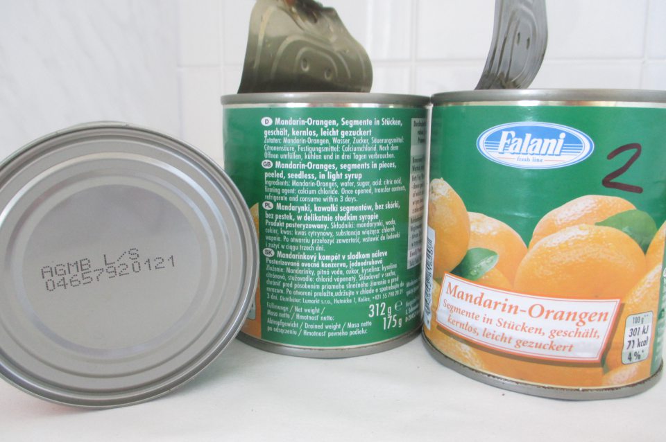 Nevyhovujúci výsledok analýz vzorky „Mandarínkový kompót v sladkom náleve“ 312g Falani, DMT: 31.12.2024, pre prekročenie max. limitu cínu 200 mg/kg vo vzorke. Výsledky skúšok - 307,7 mg/kg.