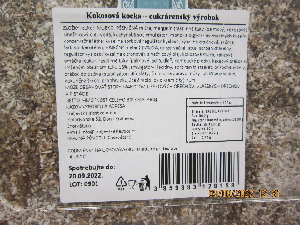 Kokosová kocka, cukrárenský výrobok 480g – nie je percentuálne vyjadrené množstvo kokosu, ktorý je uvedený v názve výrobku. 