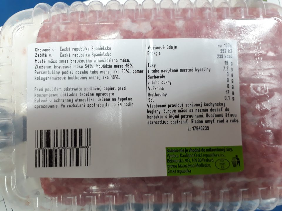 nevyhovujúce označenie označenie nie je v súlade s požiadavkami legislatívy: uvedené dve krajiny: Chované: Česká republika, Španielsko, Zabité: Česká republika, Španielsko označenie nie je v súlade s požiadavkami legislatívy: uvedené dve krajiny: Chované: Česká republika, Nemecko, Zabité: Česká republika, Nemecko