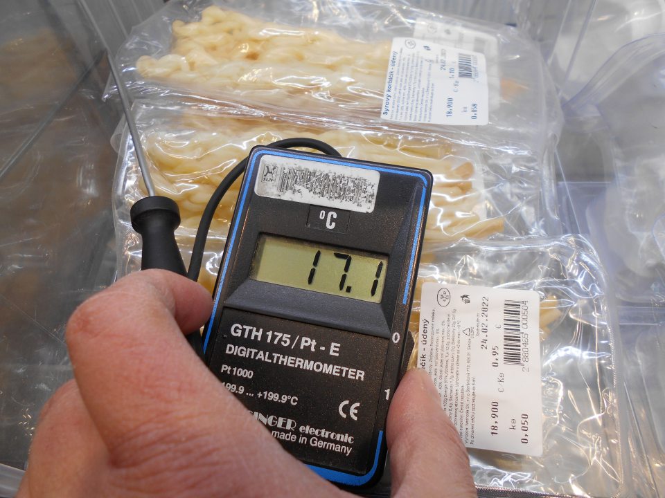 Teploty v regáli číslo 5.