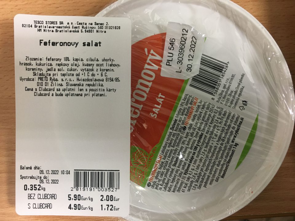 PPP mení údaje uvedené na nebalených potravinách v následnom spotrebiteľskom balení: lahôdkárske výrobky určené na predaj konečnému spotrebiteľovi zabalené v priestoroch predaja na žiadosť spotrebiteľa majú na vytlačenej spotrebiteľskej etikete zmenené údaje o názve a zložení