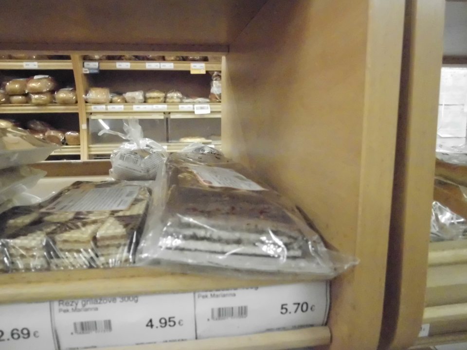 potraviny uvádzané po DMT v lehote do 45 dní v pultoch, nie osobitne označené podľa §6, ods. 12 písm. d/ novelizovaného zákona o potravinách