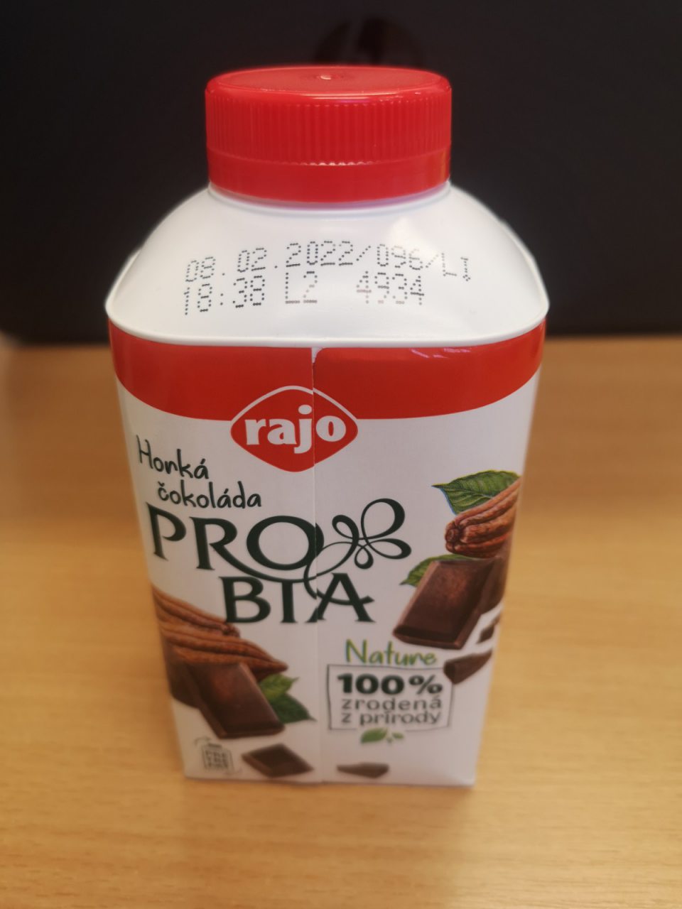 PROBIA Nature, Jogurtový nápoj s kultúrou , horká čokoláda 430 g, výrobca: RAJO a.s., Studená 35, 823 55 Bratislava,SK 017 ES, dátum spotreby: 08.02.2022, v množstve: 0,43 kg(1 ks), v celkovej cene: 1,25 Eura. -