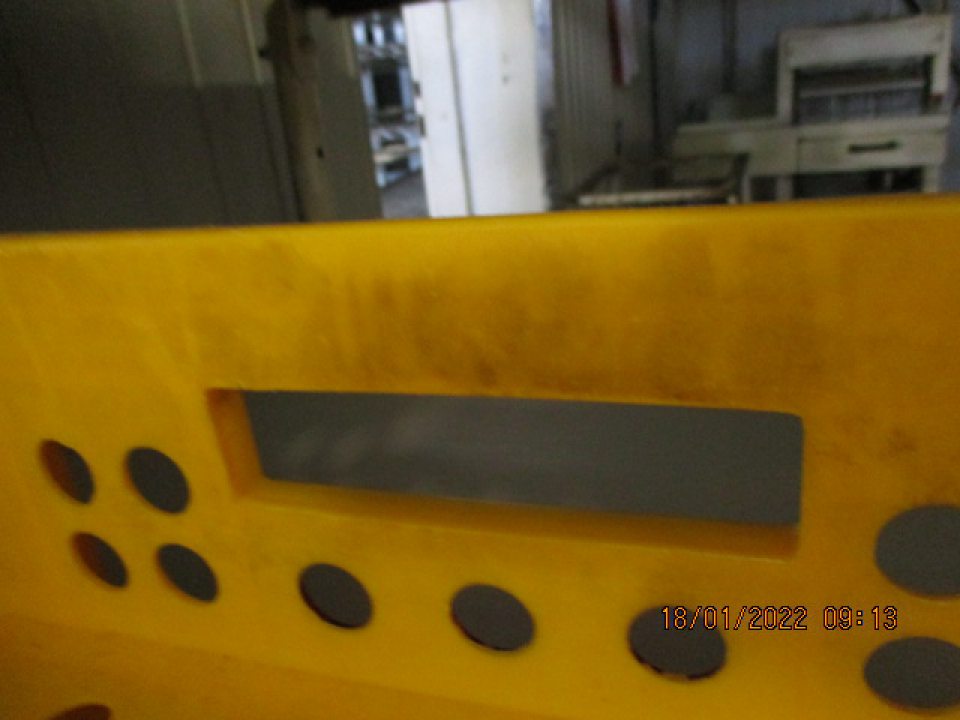 Znečistené prepravky u výrobcu.