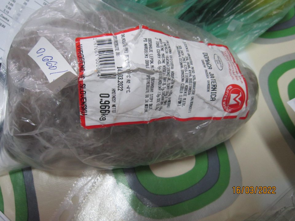 1. Predaj mäsového výrobku -Domáca jaternica - po uplynutí dátumu spotreby.