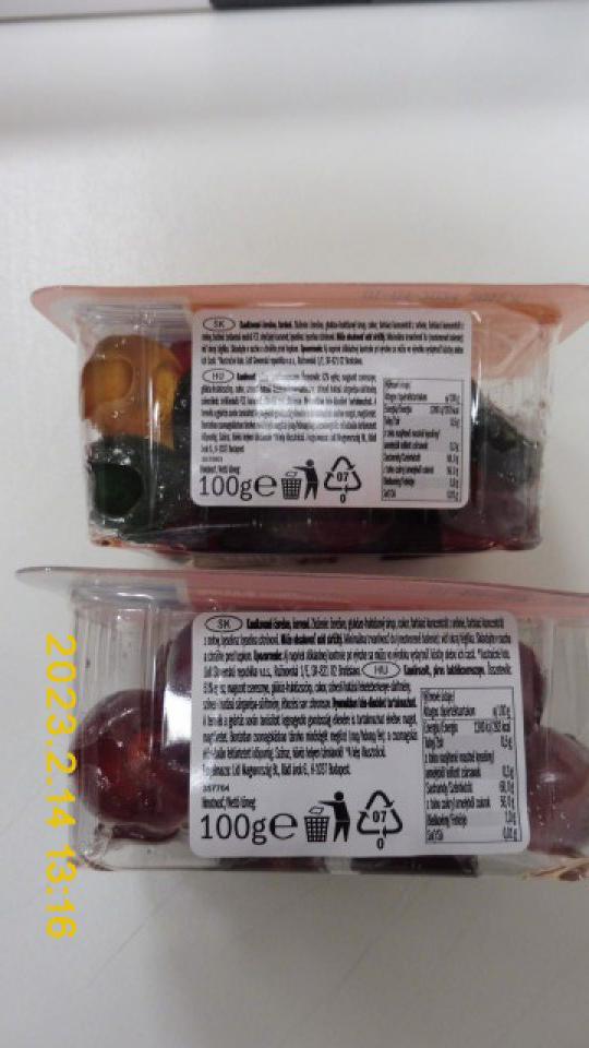 Neviditeľné, nečitateľné povinné údaje 2 druhov výrobkov. 