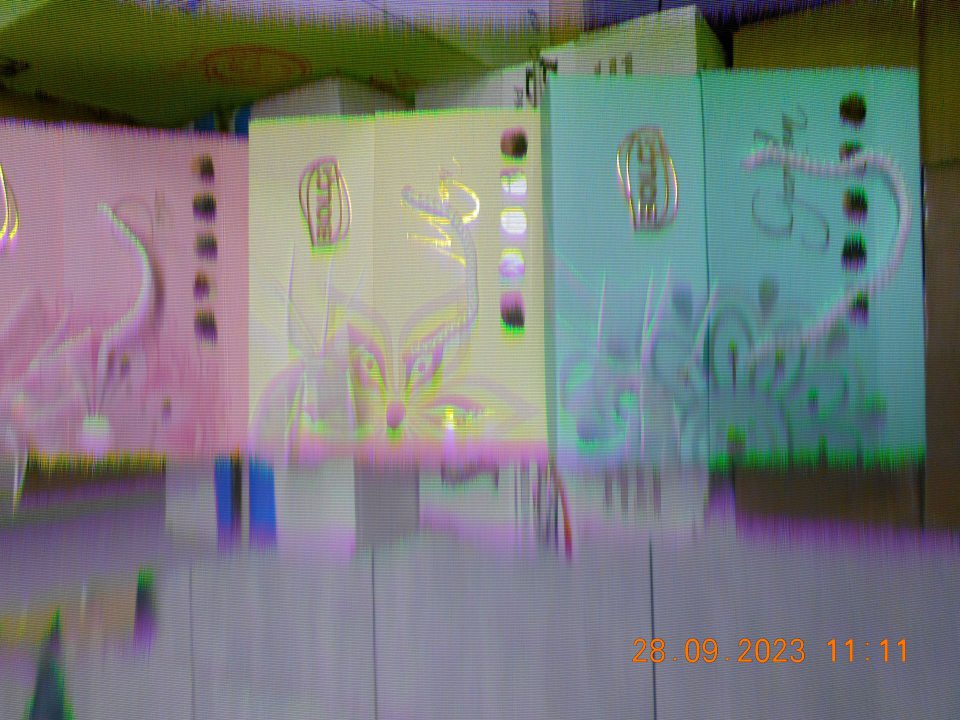 3 druhy potravinárskych výrobkov s nedostatočným označením-chýbal názov v štátnom jazyku.