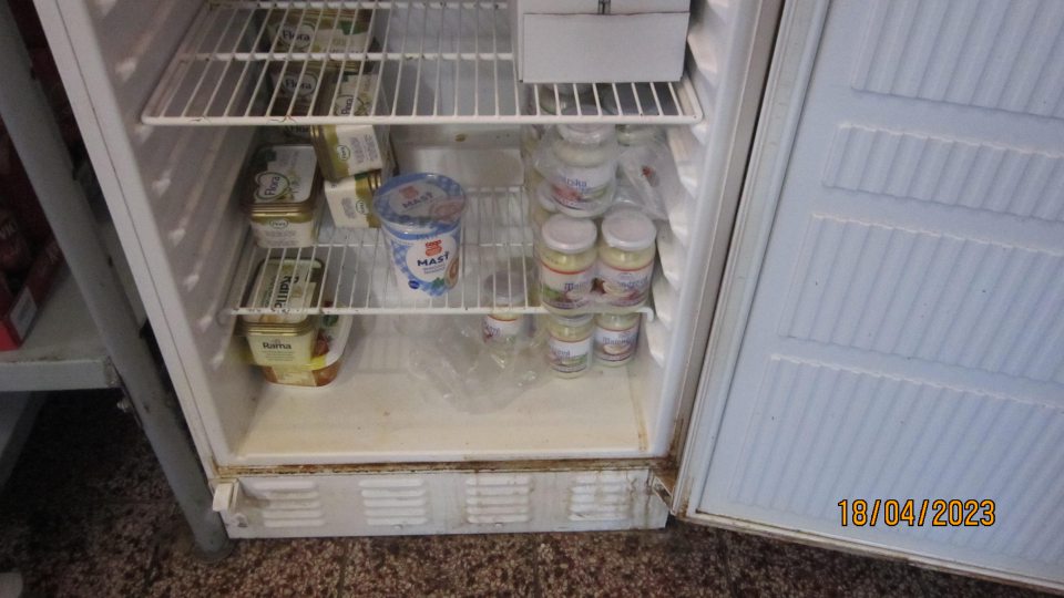 Hrdzavé chladiace zariadenie na potraviny v suchom sklade