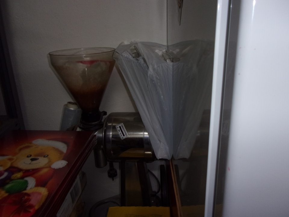 Nepotrebné veci v sklade zaberajúce priestor.