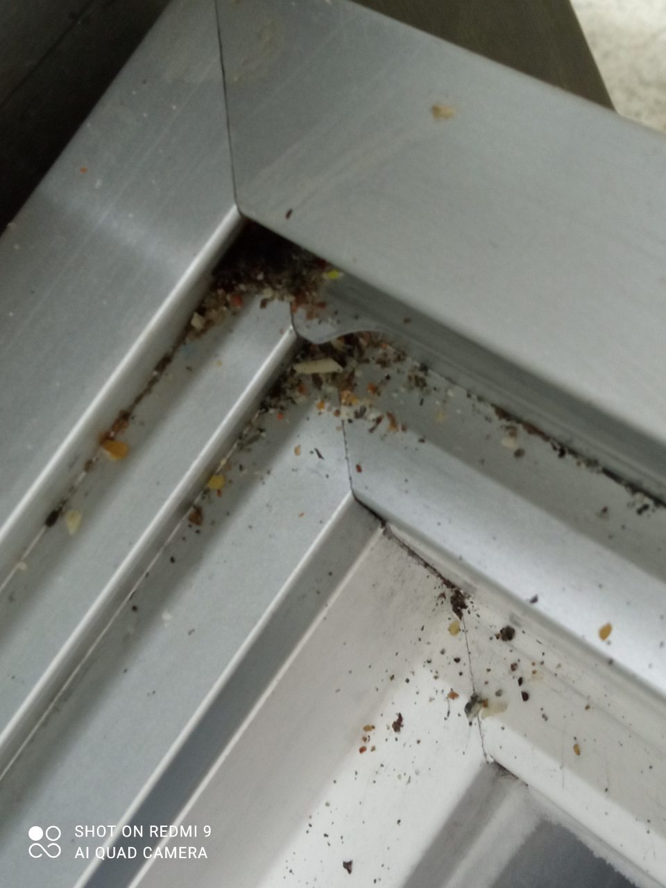 znečistenie mrziaceho zariadenia