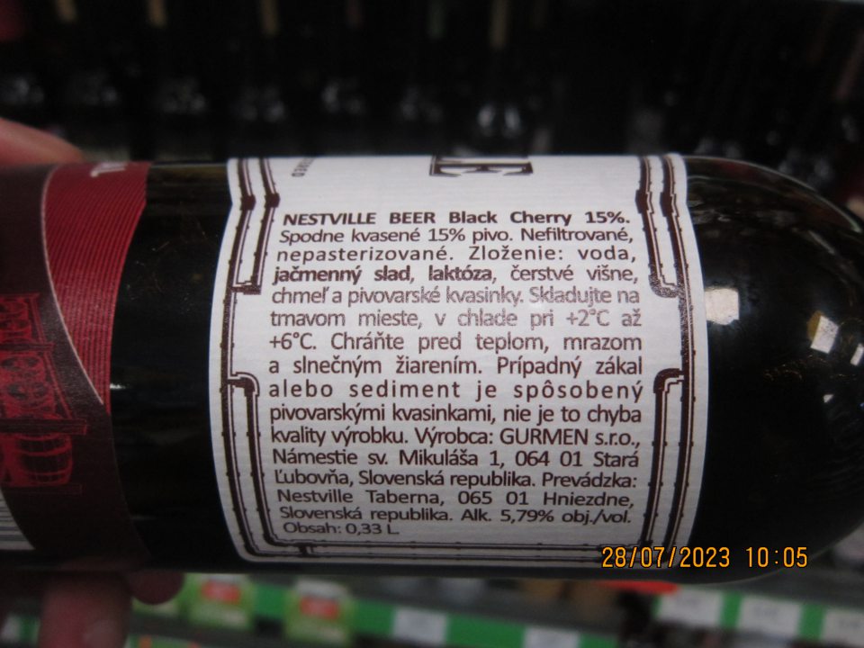 nedodržané podmienky skladovania deklarované výrobcom na obale NESTVILLE BEER Black Cherry 15% spodné kvasené pivo nepasterizované, nefiltrované. Výrobca deklaruje podmienky skladovania od +2 do +6 C, výrobok uložený na predajnej ploche pri teplote +24 C a +23,9 C.