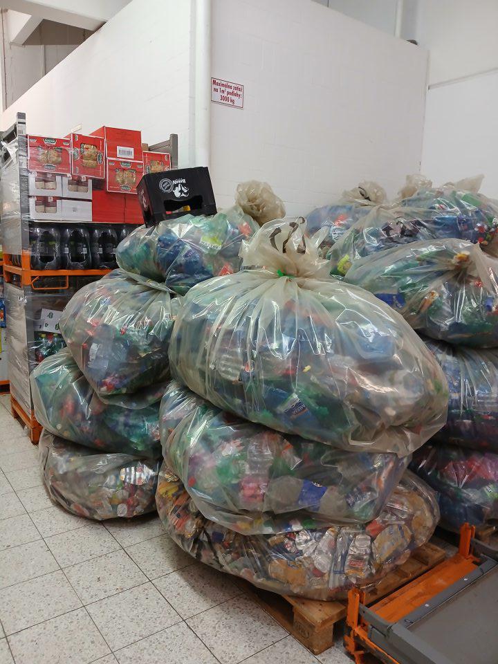 skladovanie vratných obalov v sklade s potravinami