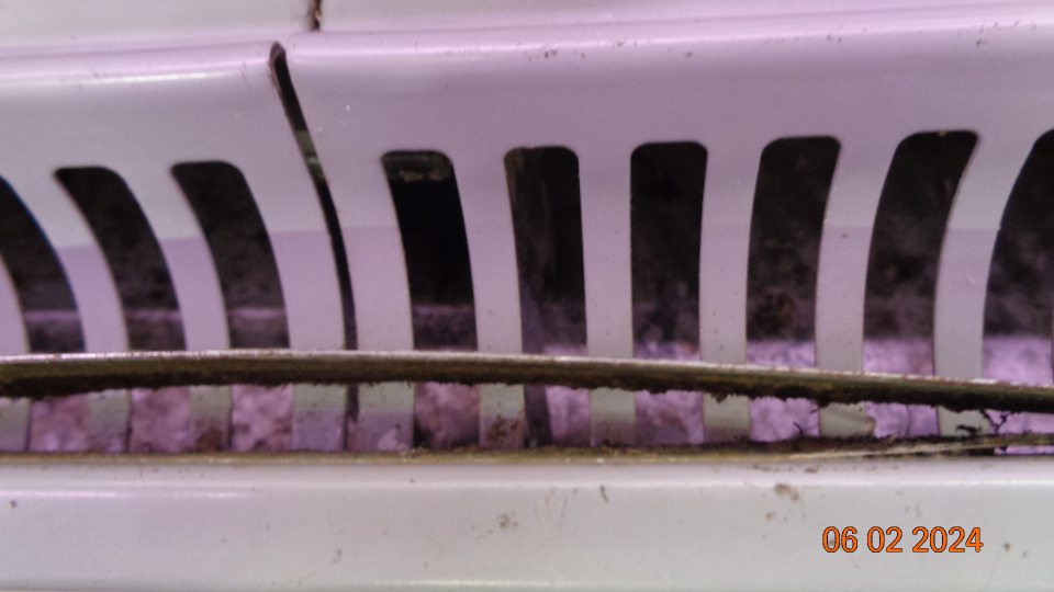 Dva druhy tovaru po dátume spotreby.