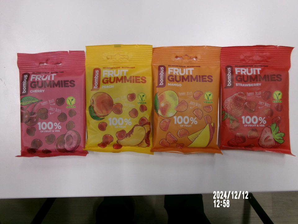 Zistené uvádzanie do obehu siedmich druhov potravinárskych výrobkov, u ktorých v označení chýbal opisný názov so sprievodnými údajmi, týkajúcimi sa fyzikálneho stavu potraviny alebo jej špecifickej úpravy. 