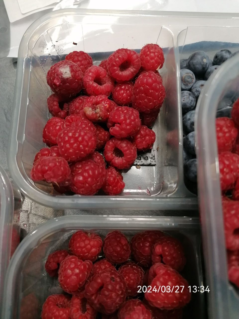 Predaj dvoch druhov plodín nevhodných na ľudskú spotrebu z dôvodu výskytu plesni a hniloby.