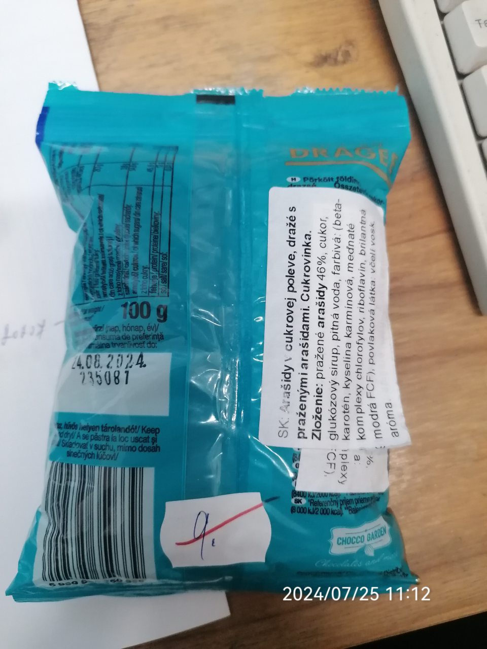 Uvádzanie do obehu jedného druhu cukrovinky, klamlivo označeného z hľadiska jeho zloženia.