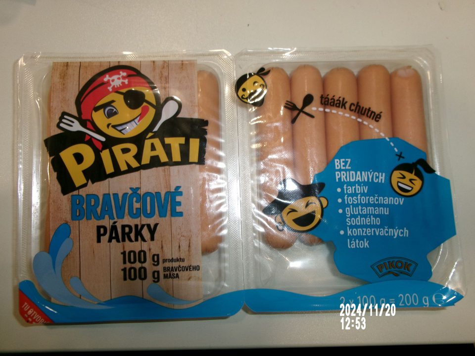 Zistené uvádzanie do obehu dvoch druhov mäsových výrobkov, nesprávne označených, u ktorých označenie nie je pre spotrebiteľa presné, jasné a zrozumiteľné, keďže výrobca uvádza, že 100 g výrobku bolo vyrobeného zo 100 g mäsa, pričom v zložení sú uvedené ďalšie zložky.