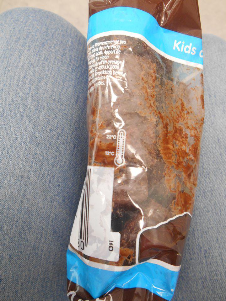 Skladovacie podmienky uvedené na obale výrobku poškodeného roztopením: 12°C – 22°C. 