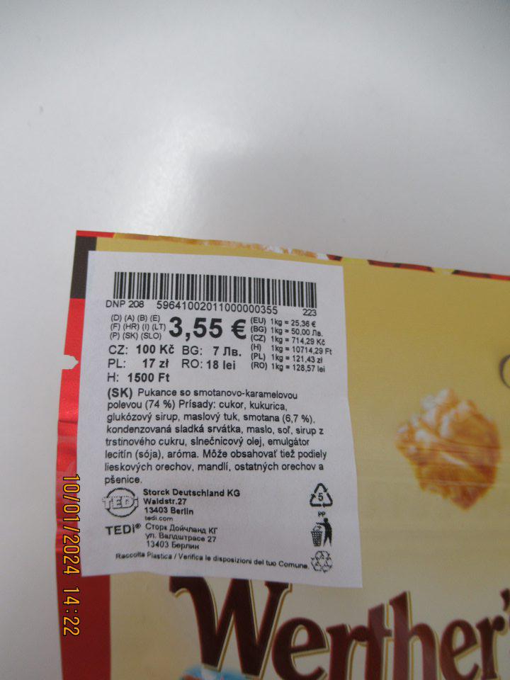 Pukance so smotanovo-karamelovou polevou (74%) 140g, Storck Deutchland KG, waldstr. 27, 13403 Berlin tedi.com. Na obale výrobku „Zloženie“ je uvedené slovom „Prísady“: Látky spôsobujúce alergie nie sú jasne odlíšené od ostatných zložiek potraviny, napr. maslo, smotana, srvátka. V ponuke predaja sa nachádzalo 17 ks x 140g predmetného výrobku