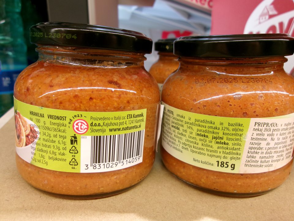 umiestňovanie na trh potraviny bez označenia v kodifikovanej podobe štátneho jazyka