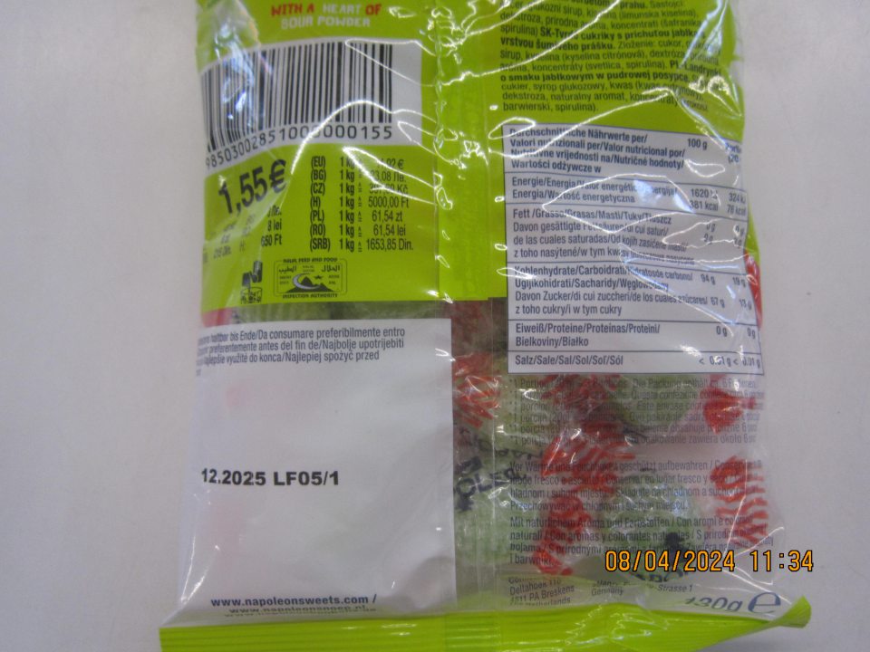 4druhy výrobkov: 1)Süße Schnuller 5x20g Cumlík Cukríky s ovocnou príchuťou 20ge, celk.množstvo 1,5kg PC75,-€, 2)Süsse Lippenstifte 4x18g e Rúž dextróza s ovocnou príchuťou 18g e, celk.množstvo 0,144kg PC8,-€, 3)Süsse Pfeifen 4x18g e Píšťalka Dextróza s ovocnou príchuťou 18g e, celk.množstvo 0,162kg PC9,-€, Napoleon Tvrdé cukríky s prích.jablka s vrstvou šum.prášku 130g e,celk.množstvo 1,3kg PC15,50,-€, nedostatky v označení údaju: dátumu minimálnej trvanlivosti.