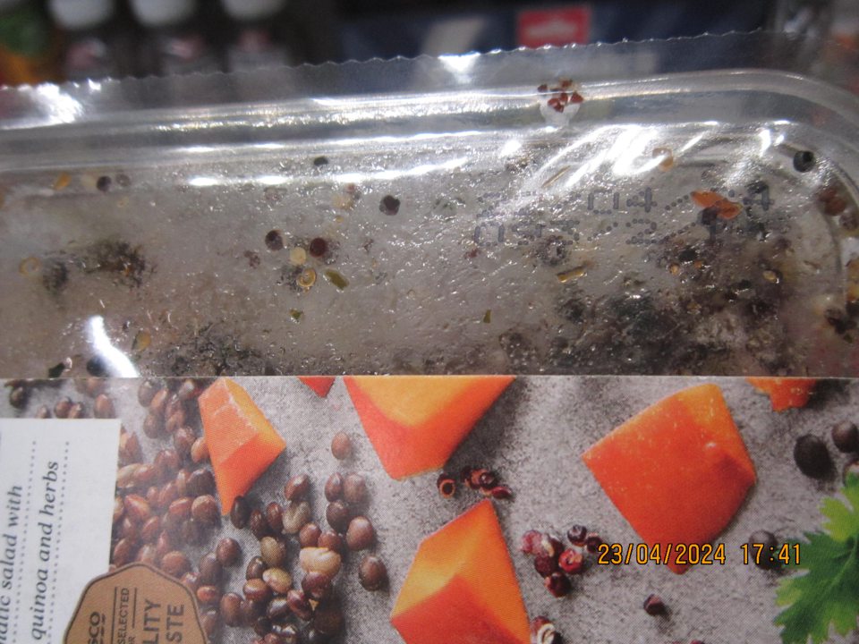 predaj po dátume spotreby- Šalát z varenej čiernej šošovice,marinovanej tekvice a vareného kuskusu, D.S.: 22.04.2024