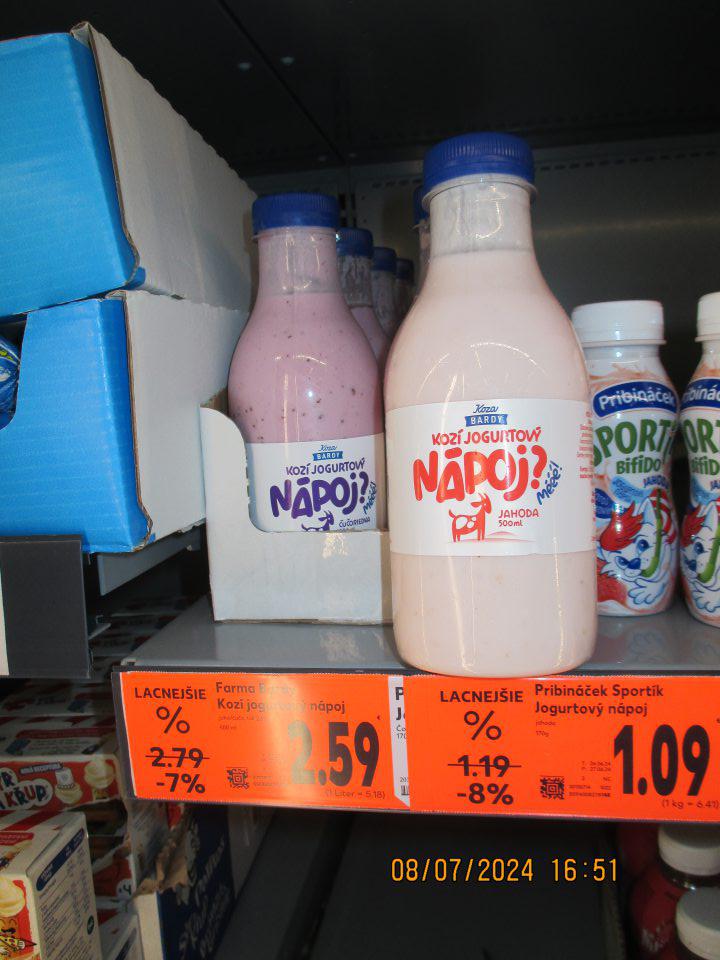 Kozí jogurtový nápoj- jahoda na etikete uvedený povinný údaj v nesprávnom tvare " minimálna trvanlivosť" - Kozí jogurtový nápoj- čučoriedka na etikete uvedený povinný údaj v nesprávnom tvare" dátum spotreby"